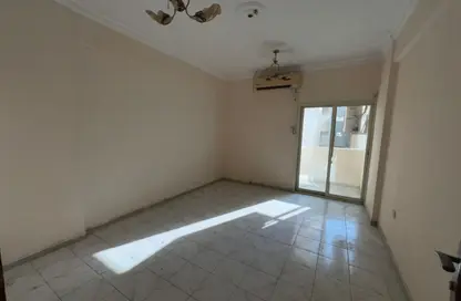 Apartment - 3 Bedrooms - 2 Bathrooms for rent in Rolla Area - Sharjah