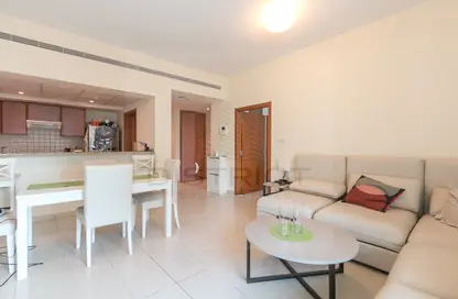 Apartment - 1 Bedroom - 1 Bathroom for rent in Al Arta 2 - Al Arta - Greens - Dubai