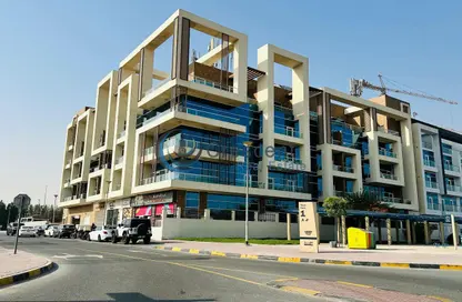 Apartment - Studio - 1 Bathroom for rent in La Residence - Jumeirah Village Triangle - Dubai