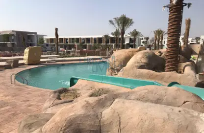 صورة لـ حوض سباحة تاون هاوس - 3 غرف نوم - 4 حمامات للايجار في ربى - المرابع العربية 3 - دبي ، صورة رقم 1