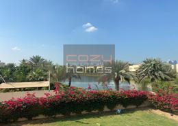 Garden image for: Villa - 5 bedrooms - 5 bathrooms for rent in Meadows 7 - Meadows - Dubai, Image 1