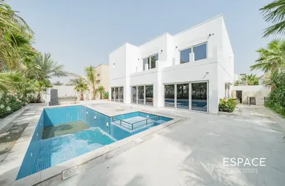 Villa - 4 Bedrooms - 4 Bathrooms for sale in Meadows 8 - Meadows - Dubai
