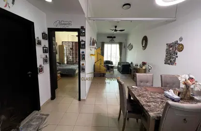 Apartment - 1 Bedroom - 1 Bathroom for rent in Mazaya 12 - Queue Point - Dubai Land - Dubai