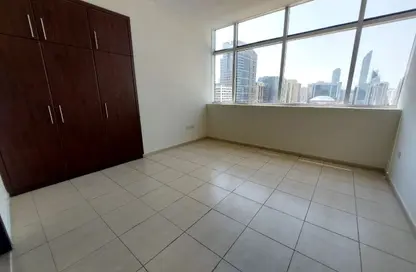 Apartment - 2 Bedrooms - 4 Bathrooms for rent in Hamdan Street - Abu Dhabi