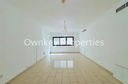 Apartment - 3 Bedrooms - 2 Bathrooms for rent in Emerald Mankhool 1 - Mankhool - Bur Dubai - Dubai