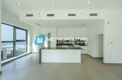 Kitchen image for: Apartment - 2 Bedrooms - 4 Bathrooms for sale in Pixel - Makers District - Al Reem Island - Abu Dhabi, Image 1