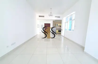 Apartment - 1 Bedroom - 2 Bathrooms for rent in Metro Building - Al Barsha 1 - Al Barsha - Dubai Apartment - 1 Bedroom - 2 Bathrooms for rent in Metro Building - Al Barsha 1 - Al Barsha - Dubai