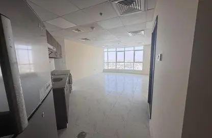 Apartment - Studio - 1 Bathroom for rent in RAK Tower - Al Seer - Ras Al Khaimah