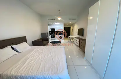Apartment - 1 Bathroom for rent in Plazzo Heights - Jumeirah Village Circle - Dubai