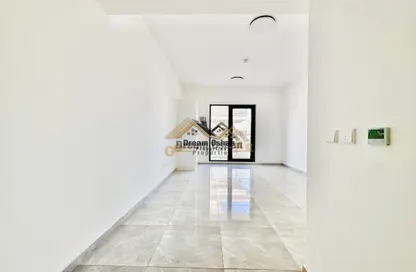 Apartment - Studio - 1 Bathroom for rent in Al Warsan 4 - Al Warsan - Dubai