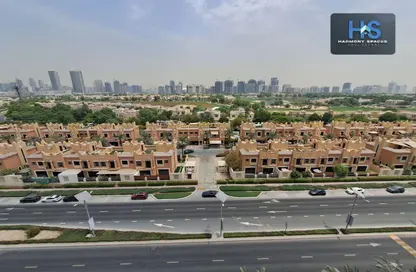 شقة - 2 غرف نوم - 3 حمامات للايجار في جولف فيو ريزدنس - مدينة دبي الرياضية - دبي