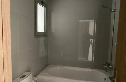 Apartment - 2 Bedrooms - 2 Bathrooms for rent in Al Jurf Industrial 3 - Al Jurf Industrial - Ajman