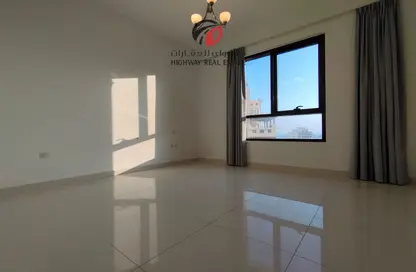 شقة - 2 غرف نوم - 3 حمامات للايجار في مسكن الجداف - الجداف - دبي