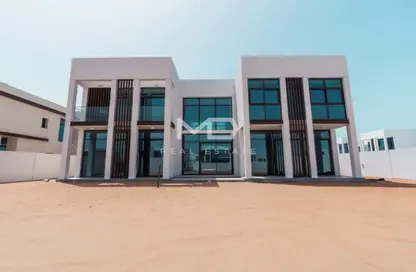 Villa - 5 Bedrooms - 7 Bathrooms for sale in Souk Al Jubail - Al Jubail Island - Abu Dhabi