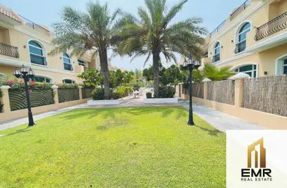 Villa - 5 Bedrooms - 7 Bathrooms for rent in Jumeirah 2 - Jumeirah - Dubai