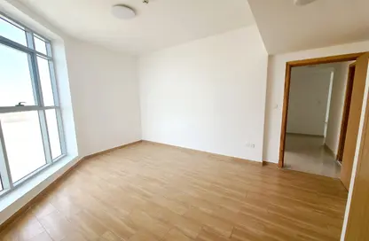 Apartment - 2 Bedrooms - 3 Bathrooms for rent in Muwaileh 29 Building - Muwaileh - Sharjah