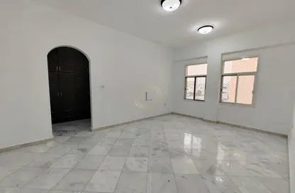 شقة - 3 غرف نوم - 4 حمامات للايجار في العامريه - الجيمي - العين