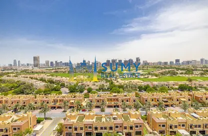 Apartment - 2 Bedrooms - 3 Bathrooms for sale in Golf View Residence - Dubai Sports City - Dubai