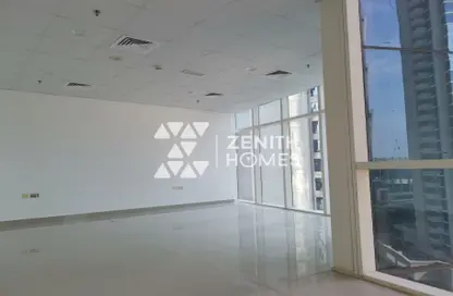 Empty Room image for: Half Floor - Studio for rent in Park Lane Tower - Business Bay - Dubai, Image 1