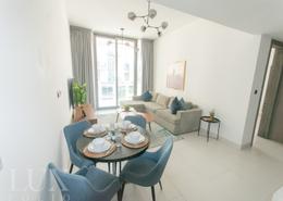 صورةغرفة المعيشة / غرفة الطعام لـ: شقة - 1 غرفة نوم - 2 حمامات للكراء في سوهو نخلة جميرا - نخلة الجميرا - دبي, صورة 1