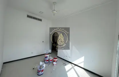 شقة - غرفة نوم - 2 حمامات للايجار في فلل الروضة 2 - 2  الروضة - الروضة - عجمان