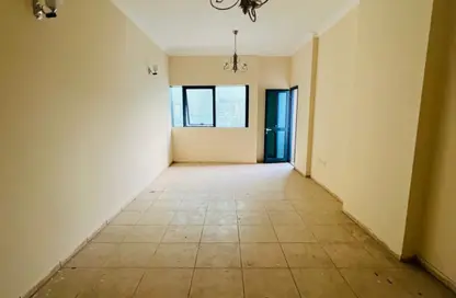 Apartment - 2 Bedrooms - 2 Bathrooms for rent in Rolla Square - Rolla Area - Sharjah
