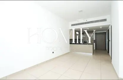 شقة - غرفة نوم - 2 حمامات للايجار في برج ريجيل - الضاحية 10 - قرية الجميرا سركل - دبي