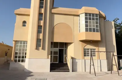فيلا - 5 غرف نوم - 7 حمامات للايجار في الياش - ضاحية الجواز (واسط سابقا) - الشارقة