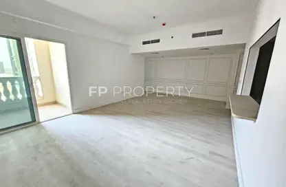 Apartment - 2 Bedrooms - 3 Bathrooms for rent in Plaza Residences 2 - Plaza Residences - Jumeirah Village Circle - Dubai