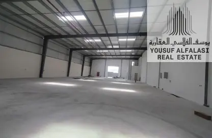 مستودع - استوديو - 2 حمامات للايجار في أم الثعوب - أم القيوين