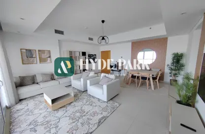 Apartment - 3 Bedrooms - 4 Bathrooms for rent in Saraya One - Corniche Road - Abu Dhabi