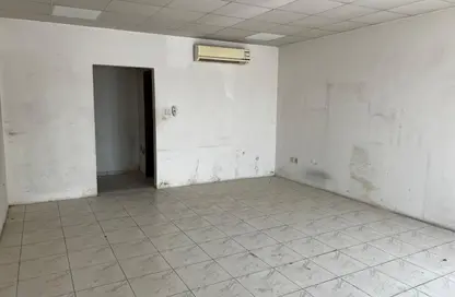 Shop - Studio - 1 Bathroom for rent in D08 - China Cluster - International City - Dubai