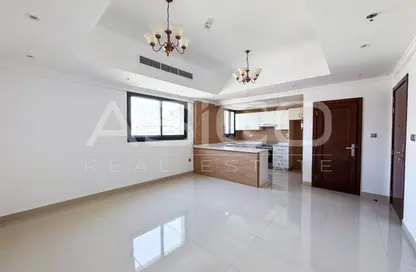 Apartment - 1 Bedroom - 2 Bathrooms for rent in Sultan Residences - Al Muraqqabat - Deira - Dubai