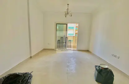 Apartment - 2 Bedrooms - 2 Bathrooms for rent in Al Hoor Building - Muwaileh Commercial - Sharjah