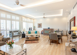 3 Bedroom Upgraded Family Home with Lake Views