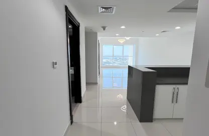 شقة - غرفة نوم - 2 حمامات للايجار في ذا جيت ريزيدنس 1 - مجمع دبي ريزيدنس - دبي