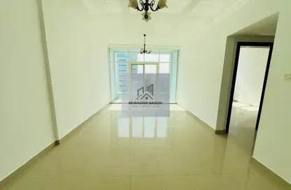 Apartment - 1 Bedroom - 2 Bathrooms for rent in Al Mamzar Plaza - Al Taawun Street - Al Taawun - Sharjah