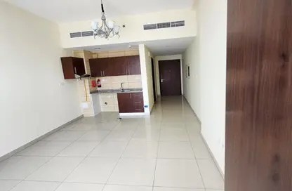 Apartment - Studio - 1 Bathroom for rent in Etlala Residence - Dubai Land Residence Complex - Dubai