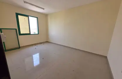 شقة - غرفة نوم - 2 حمامات للايجار في 3 المويهات - المويهات - عجمان