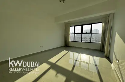 شقة - غرفة نوم - 2 حمامات للايجار في بناية 88 - ارجان - دبي