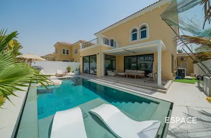 Villa - 3 Bedrooms - 4 Bathrooms for sale in Legacy - Jumeirah Park - Dubai