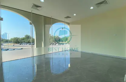 مكتب - استوديو - 4 حمامات للايجار في برج الكورنيش - شارع الكورنيش - أبوظبي