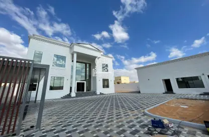 Outdoor Building image for: Villa - 7 Bedrooms for rent in Shakhbout City - Abu Dhabi, Image 1