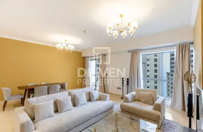 Apartment - 2 Bedrooms - 3 Bathrooms for rent in Rimal 1 - Rimal - Jumeirah Beach Residence - Dubai