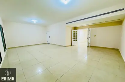 Apartment - 3 Bedrooms - 4 Bathrooms for rent in Delma Street - Al Mushrif - Abu Dhabi