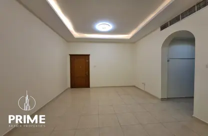 شقة - 1 حمام للايجار في معسكر آل نهيان - أبوظبي