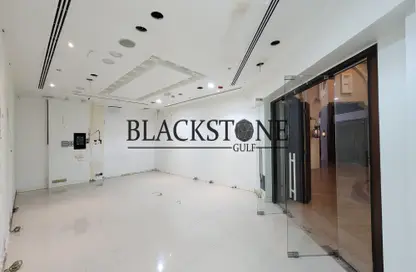 Shop - Studio for rent in Qaryat Al Beri - Al Maqtaa - Abu Dhabi