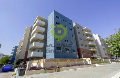 Apartment - 3 Bedrooms - 4 Bathrooms for rent in Tower 20 - Al Reef Downtown - Al Reef - Abu Dhabi