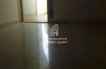 Apartment - 1 Bedroom - 1 Bathroom for rent in Sohool Building - Al Butina - Sharjah