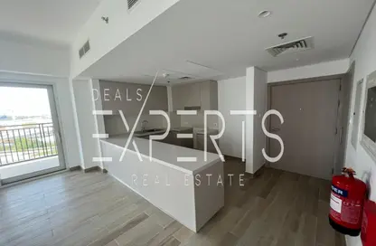 Apartment - 3 Bedrooms - 4 Bathrooms for rent in Waters Edge - Yas Island - Abu Dhabi